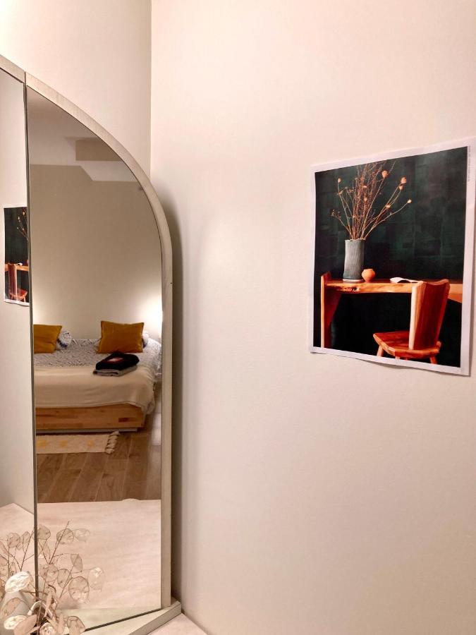 Serene Sixteen - Valence Centre *